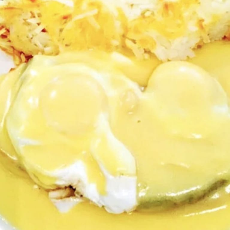 Delicious Chicken Sandwiches: A Comfort-Food Favorite