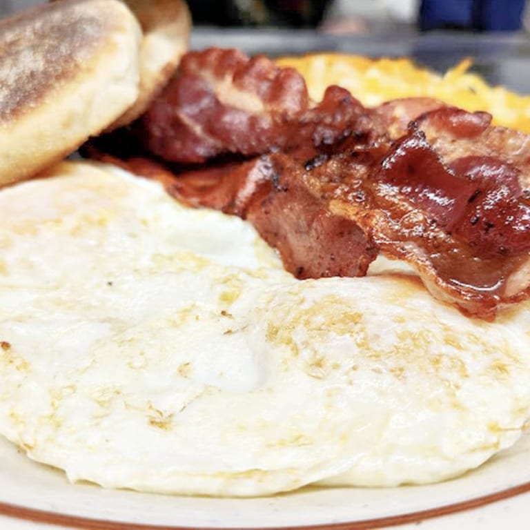 Egg-cellent Dishes: A Breakfast Staple