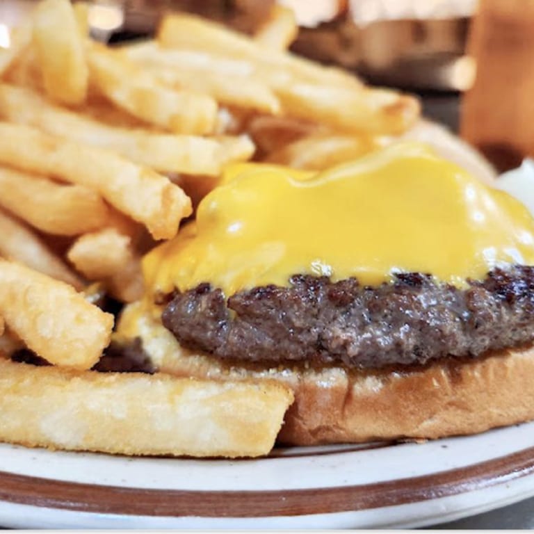 Southern Comfort: Classic Diner Delights