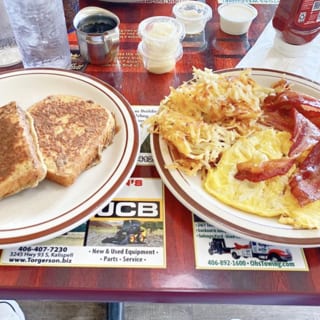 Cislo's Hearty Breakfast